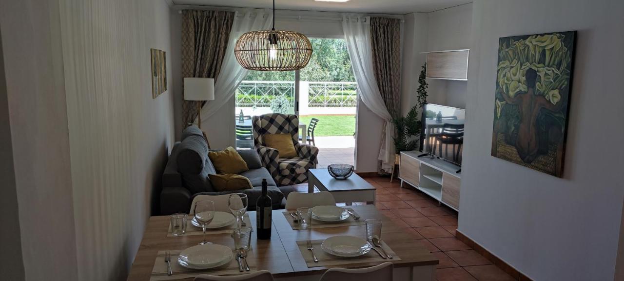 Oasis Hoyo 12 - Oliva Nova playa MET&GOLF Daire Dış mekan fotoğraf